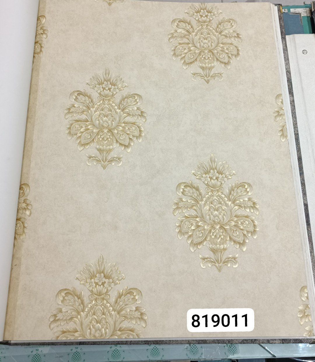 کاغذدیواری نانوون گرماژ بالا